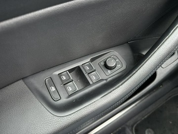 Volkswagen Passat B8 Variant 2.0 TDI 190KM 2015 Volkswagen Passat 2.0 TDI 190KM 2015 DSG , R-Line, zdjęcie 12