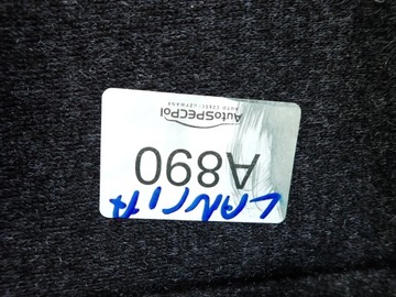 POLIČKA KUFRU LANCIA DELTA III