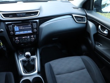 Nissan Qashqai II Crossover 1.2 DIG-T 115KM 2017 Nissan Qashqai 1.2 DIG-T, Salon Polska, Navi, zdjęcie 7