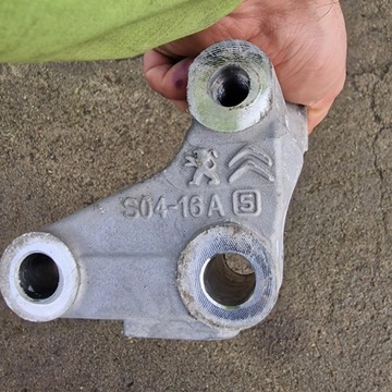 DRŽÁKY NÁPRAVNICE LEVÉ PARTNER IV 1.5D 19-23 S04-16A