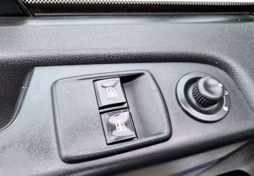 Opel Vivaro B Kombi Extra Long H1 2,9t 1.6 BiTurbo 125KM 2017 Opel Vivaro 1,6 Diesel 125km 6-Biegow Klima Serwis 9-osob 1.6 Diesel, zdjęcie 19