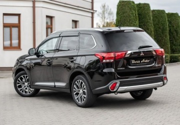 Mitsubishi Outlander III SUV Facelifting 2015 2.2 DI-D 150KM 2016 Mitsubishi Outlander 2.2 DiD 150KM Lift Ledy Navi Camera Automat Maly Prz, zdjęcie 8