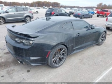 Chevrolet Camaro VI 2022 Chevrolet Camaro ZL1 2022 6.2 Benzyna 650KM, zdjęcie 5