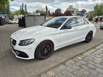 Mercedes Klasa C W205 Limuzyna AMG AMG 63 S 510KM 2015 MERCEDES-BENZ KLASA C AMG s C 63 S 510 KM W205, zdjęcie 21