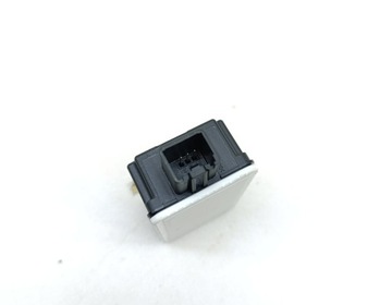 MODUL ŘÍZENÍ KEYLESS VOLVO V40 II 2.0 D4 31407099