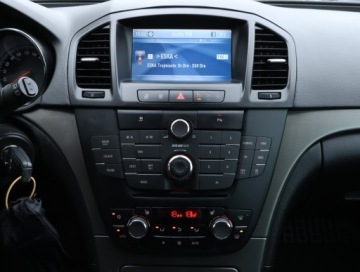 Opel Insignia I Sports Tourer 2.0 CDTI ECOTEC 160KM 2011 Opel Insignia 2.0 CDTI, Navi, Klima, Klimatronic, zdjęcie 12