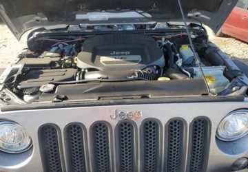 Jeep Wrangler III Unlimited Facelifting 3.8 OHV V6 199KM 2017 Jeep Wrangler Auta z USA - Zapytaj o wiecej ofert 3.8 Benzyna 199KM, zdjęcie 1