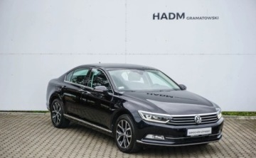 Volkswagen Passat B8 Limousine Facelifting 1.5 TSI EVO 150KM 2019 Volkswagen Passat Volkswagen Passat Highline 1.5 TSI 150KM 1.5 Benzyna, zdjęcie 9