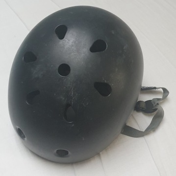 Kask PLAY 5