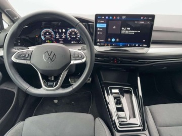 Volkswagen Golf VIII Variant 1.5 eTSI 150KM 2024 Volkswagen Golf 1.5 Benzyna 150KM, zdjęcie 15