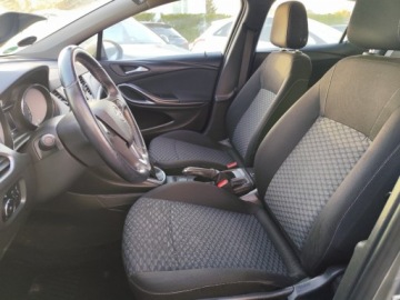 Opel Astra K Hatchback 5d 1.4 Turbo 150KM 2016 Opel Astra 1.4 benzyna139 tys.kmjeden wlascDrugie kolanastepny serwis 09.2, zdjęcie 14