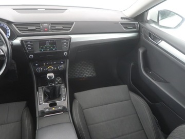 Skoda Superb III Liftback 2.0 TDI 150KM 2016 Skoda Superb 2.0 TDI, Salon Polska, Xenon, zdjęcie 7