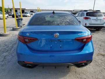 Alfa Romeo Giulia II Sedan 2.0 TBi 280KM 2018 Alfa Romeo Giulia Ti Q4 2018 2.0l 2.0 Benzyna 280KM, zdjęcie 2