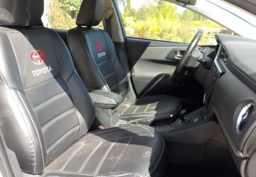 Toyota Auris II 2016 Toyota Auris Okazja 1.8 Hybryda 100KM, zdjęcie 12