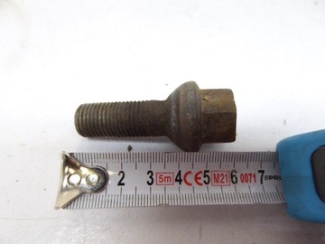 БОЛТ КОЛЕСА ТРАНСПОРТЕРА T4