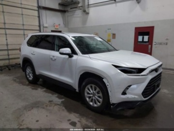 Toyota 2025 Toyota Grand Highlander Hybrid XLE 2025 2.5 Hybryda Plug-in 245KM, zdjęcie 6
