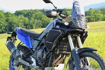 Обратите внимание на защитные дуги Yamaha Tenere 700 (1680D) FLUO.