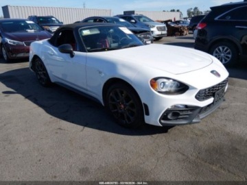 Fiat 124 Spider 2018 Fiat 124 Spider 2018 FIAT 124 SPIDER ABARTH 1.4 Benzyna 164KM, zdjęcie 1