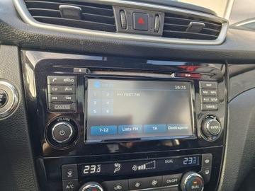 Nissan Qashqai II Crossover 1.2 DIG-T 115KM 2014 Nissan Qashqai Benzyna Tekna Navigacja Panorama, zdjęcie 27