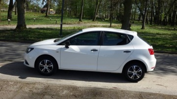 Seat Ibiza IV Hatchback 5d Facelifting 1.2 70KM 2013 .. Klimatyzacja .. Stan BDB .. Doświetlanie zakrętów .. Kontrola trakcji, zdjęcie 25