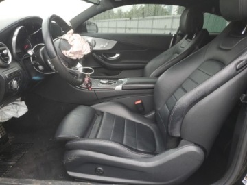 Mercedes Klasa C W205 2018 Mercedes-Benz Klasa C 2018 MERCEDES-BENZ C 300 4MATIC 2.0 Benzyna 241KM, zdjęcie 6