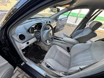 Mercedes Klasa M W164 Off-roader 3.0 V6 (280 CDI) 190KM 2006 Mercedes ML 320 3,0 V6 4Matic 7G-Tronic Offroad, zdjęcie 19
