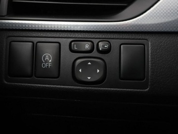 Toyota Avensis III Wagon Facelifting 2015 2.0 D-4D 143KM 2015 Toyota Avensis Executive skóra panorama navi, zdjęcie 33