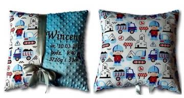 Подушка с метрической подарочной вышивкой Название детского душа сувенир