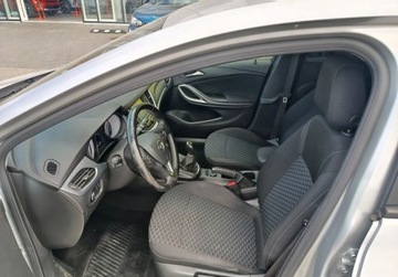 Opel Astra K Hatchback 5d 1.4 Turbo 125KM 2018 Opel Astra 1,4 125KM Salon Polska 1.4 Benzyna 125KM, zdjęcie 4