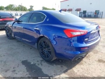 Maserati Ghibli III 2018 Maserati Ghibli s q4 gransport, 2018r., 4x4, 3.0L 3.0 Benzyna 424KM, zdjęcie 3