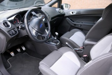 Ford Fiesta VII Hatchback 3d ST 1.6 EcoBoost 182KM 2015 Ford Fiesta ST 182PS|Navi|Kamera|6 Bieg| GWARANCJA, zdjęcie 17