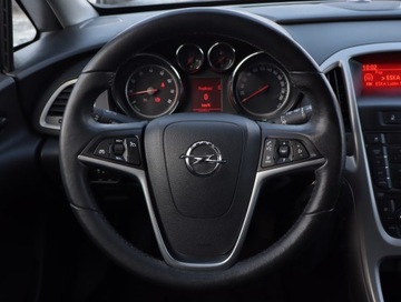 Opel Astra J Hatchback 5d 1.4 Turbo ECOTEC 140KM 2011 Opel Astra 1.4 T, Klima, Tempomat, Parktronic, zdjęcie 15