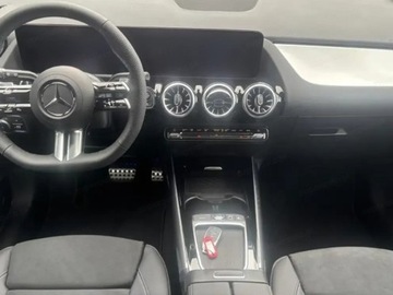 Mercedes GLA II Off-roader Facelifting 1.3 200 163KM 2025 MERCEDES-BENZ GLA 200 AMG Line Suv 1.3 (163KM) 2025, zdjęcie 5