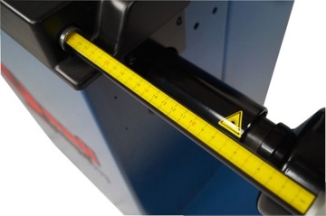 Автоматический балансировочный станок с лазером и монитором.