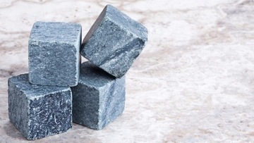 НАБОР ИЗ 12 КАМНЕЙ ДЛЯ ЛЬДА ДЛЯ ВИСКИ В ДЕРЕВЯННОЙ ПОДАРОЧНОЙ КОРОБКЕ