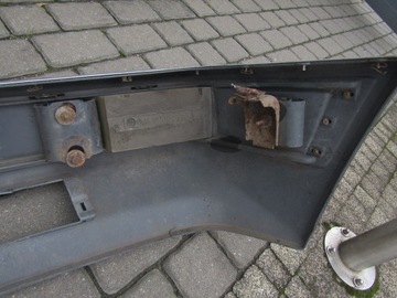(22 MERCEDES W124 89-93 ЦВЕТ ПЕРЕДНЕГО БАМПЕРА 199? ХРОМ