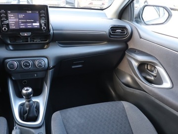 Toyota Yaris IV Hatchback 1.5 Dynamic Force 125KM 2023 Toyota Yaris 1.5 VVT-i, Salon Polska, zdjęcie 7