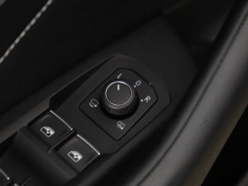 Volkswagen Arteon Fastback Facelifting 2.0 TDI SCR 150KM 2022 Volkswagen Arteon Shooting Brake Hak | Harman-Kard, zdjęcie 10