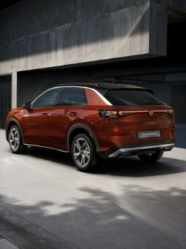 Volkswagen T-Roc I SUV Facelifting 1.5 TSI ACT 150KM 2026 Volkswagen T-Roc Wersja Life 1.5 eTSI 150 KM DSG, zdjęcie 10