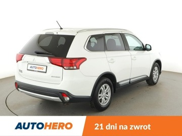 Mitsubishi Outlander III SUV Facelifting 2015 2.0 MIVEC 150KM 2016 Mitsubishi Outlander kamera grzane fotele tempomat, zdjęcie 6