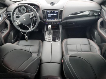 Maserati Levante 2024 Maserati Levante Modena 2024 3.0l 3.0 Benzyna 345KM, zdjęcie 8