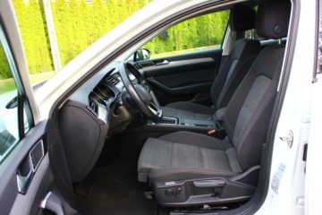Volkswagen Passat B8 Variant Facelifting 2.0 TDI SCR 150KM 2020 Volkswagen Passat 2.0 TDI 150KM Bezwypadkowy 100 Serwisowany I Wlasciciel, zdjęcie 23