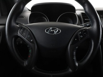 Hyundai i30 II Wagon Facelifting 1.4 MPI 100KM 2016 Hyundai i30 klimatyzacja multifunkcja grzane, zdjęcie 20