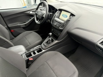 Ford Focus III Kombi Facelifting 1.5 TDCi ECOnetic 105KM 2016 Ford Focus 1.5 TDCi, zdjęcie 10