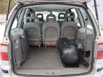 Ford Galaxy II 2.0 i 116KM 2001 Ford Galaxy 2.0, GAZ, 7 miejsc, HAK, Klima, zdjęcie 13