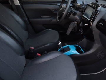 Toyota Aygo II Hatchback 3d Facelifting 1.0 VVT-i 72KM 2018 Toyota Aygo 1.0 VVT-i, Salon Polska, Serwis ASO, zdjęcie 8