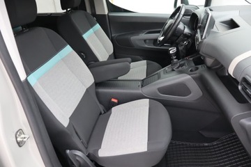 Citroen Berlingo III Osobowy M 1.2 PureTech 110KM 2019 Citroen Berlingo 1.2 PureTech, Salon Polska, zdjęcie 8