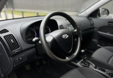 Hyundai i30 I Hatchback 1.4 109KM 2008 Hyundai i30 klima Isofix Warszawa 1.4 Benzyna 109KM, zdjęcie 23