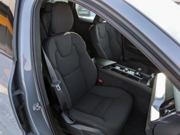 Volvo XC60 II 2021 Volvo XC 60 Rezerwacja 2.0 Diesel 197KM, zdjęcie 34