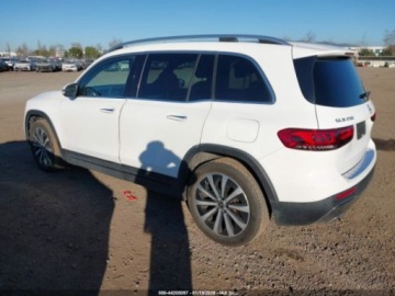 Mercedes GLB 2020 Mercedes-Benz GLB 2020 Mercedes-Benz GLB GLB 250 SUV 2.0 Benzyna 221KM, zdjęcie 3